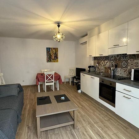 Cosy Poullan, 2-Bedroom Apartment, 200 M From The Beach ニース エクステリア 写真